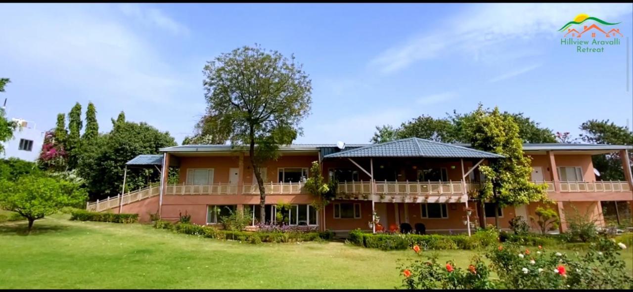 グルガウン Aravali Hill View Estateヴィラ エクステリア 写真