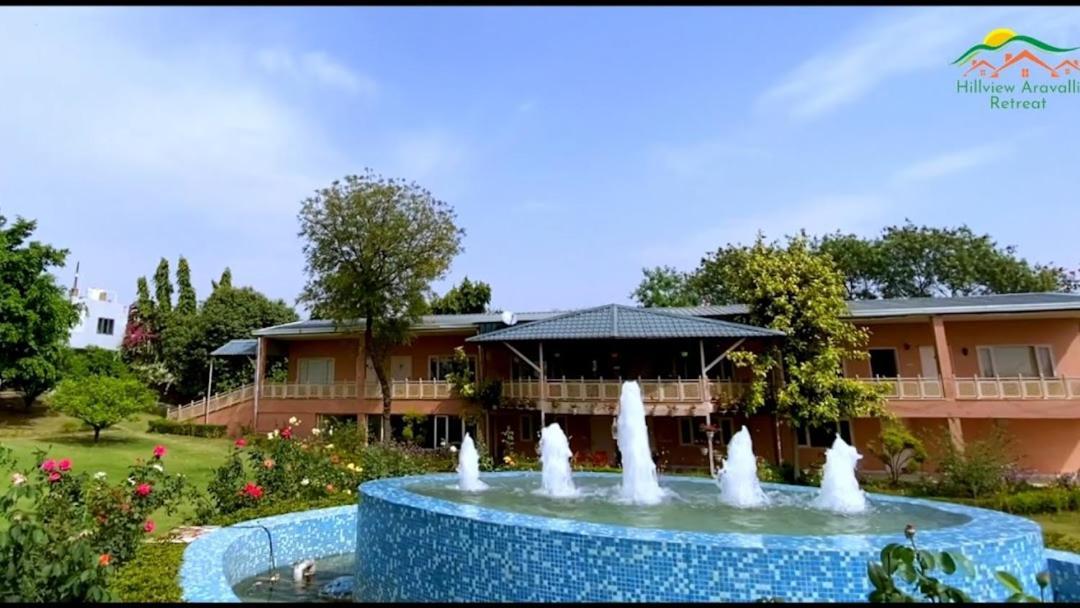グルガウン Aravali Hill View Estateヴィラ エクステリア 写真